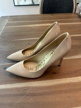 Sam Edelman Nude Patent Leather Pumps Pointed Toe Heels Size 9